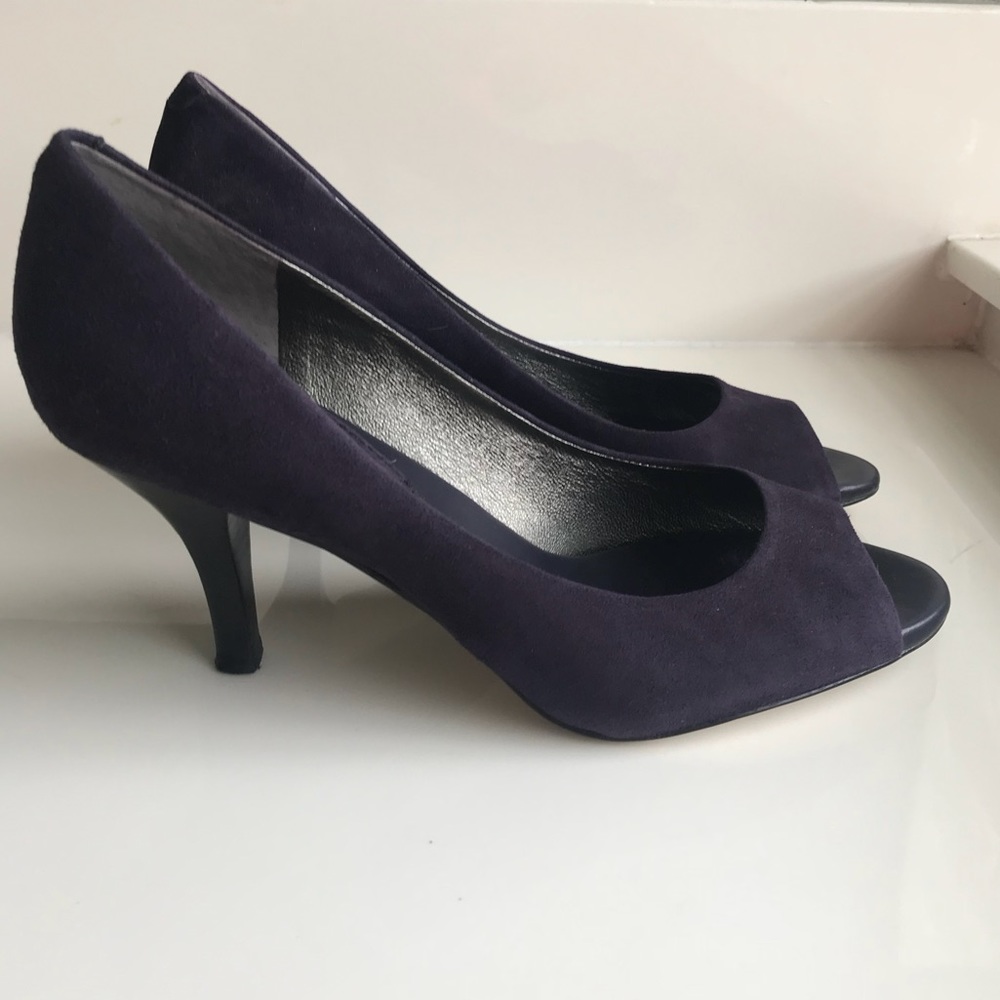 Banana Republic Eggplant Suede Peep Toe Pumps Sz 8